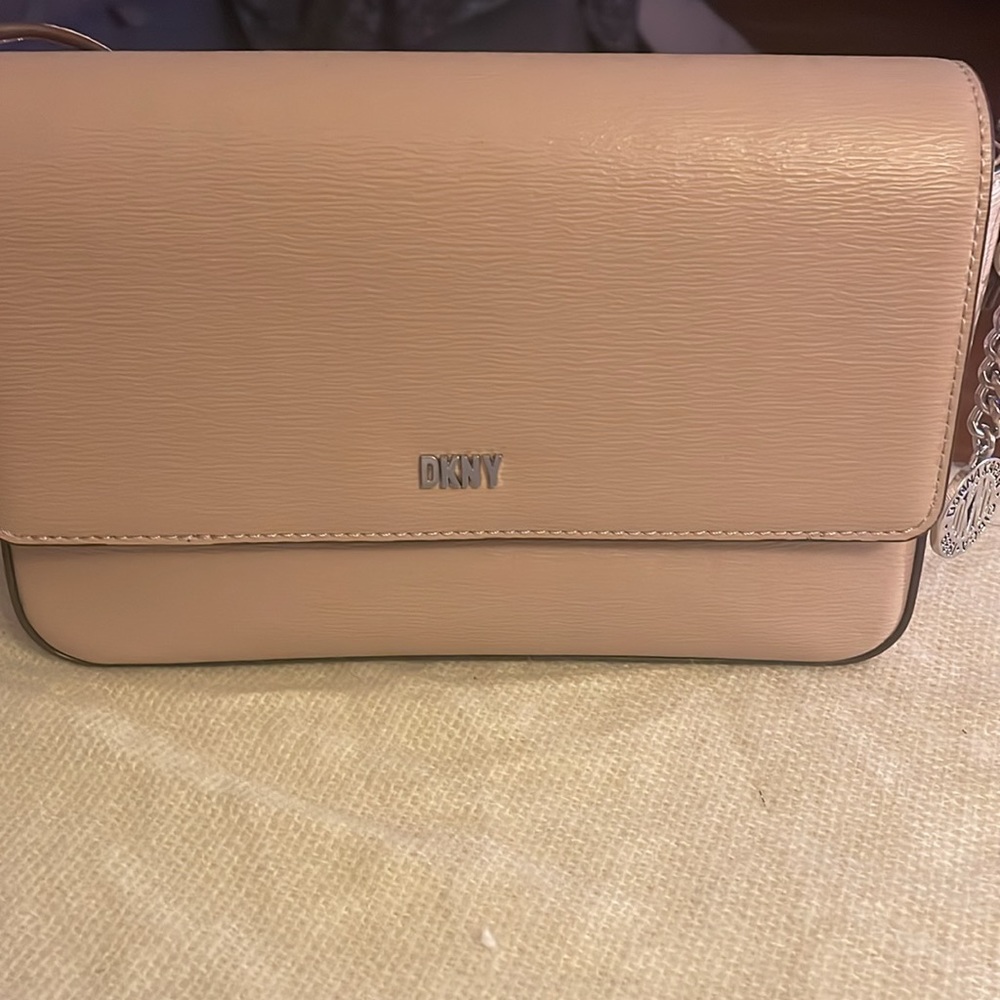 NWT DKNY crossbody - Picture 2 of 7